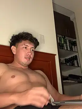 heatscarleon online show from 17, 4, 2026