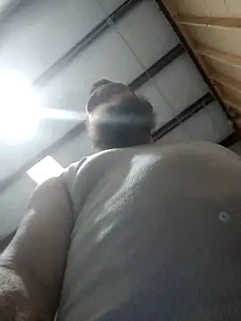 Snapshot of Mbooty86 chatting on 15, 4, 2026 Mbooty86 online show from 15, 4, 2026