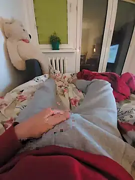 Snapshot of MlodyDres chatting on 10, 2, 2026 MlodyDres online show from 10, 2, 2026