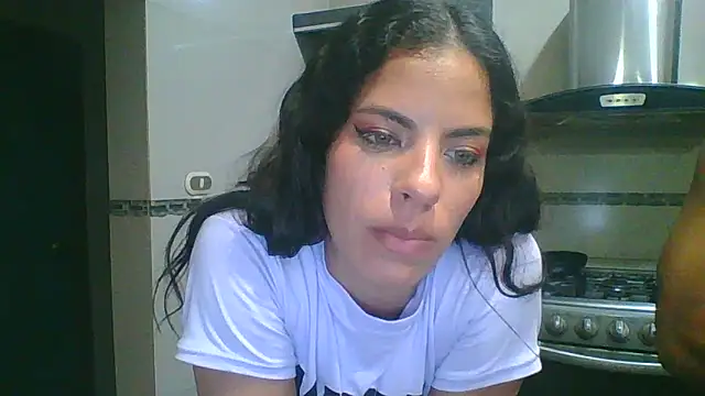 Snapshot of roman_and_jessie chatting on 16, 3, 2025 roman and jessie online show from 16, 3, 2025