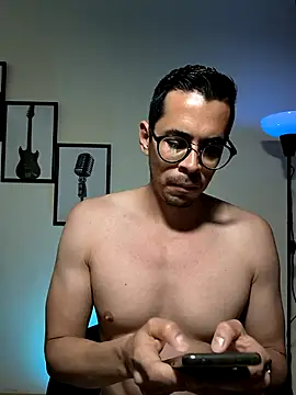 Snapshot of towers_j chatting on 21, 3, 2026 towers j online show from 21, 3, 2026