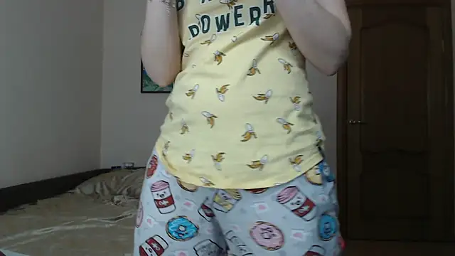 SugarTati online show from 15, 4, 2026