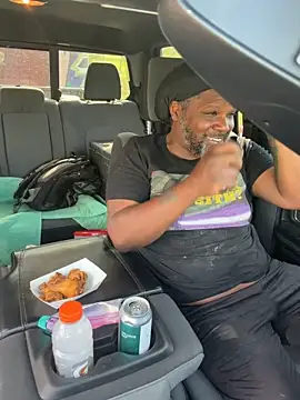 Snapshot of HaloRodeoLover2 chatting on 4, 4, 2026 HaloRodeoLover2 online show from 4, 4, 2026