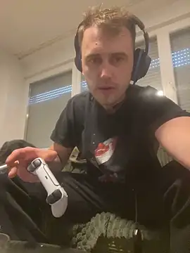 Snapshot of TheJerkingGuy chatting on 16, 4, 2026 TheJerkingGuy online show from 16, 4, 2026