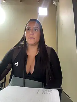 Snapshot of kendall_52 chatting on 6, 3, 2026 kendall 52 online show from 6, 3, 2026