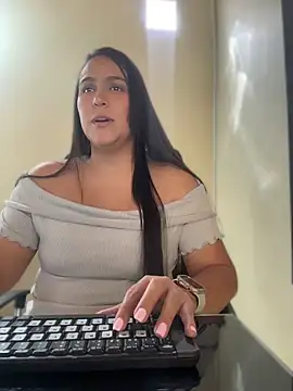 Snapshot of kendall_52 chatting on 15, 4, 2026 kendall 52 online show from 15, 4, 2026