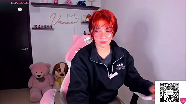 Snapshot of Vannessa__Shy chatting on 11, 3, 2026 Vannessa Shy online show from 11, 3, 2026