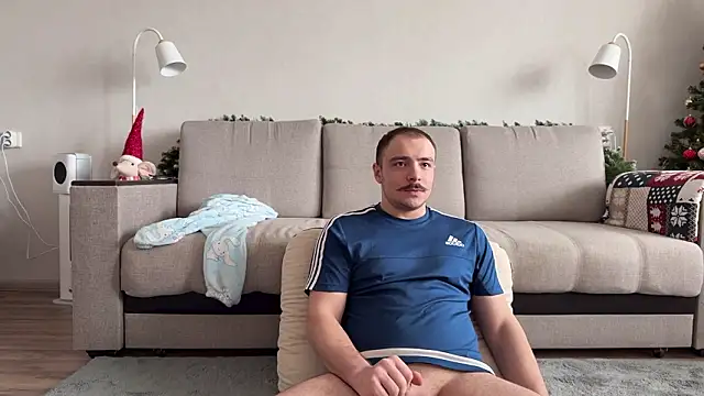 Snapshot of Love_plat1na chatting on 15, 2, 2026 Love plat1na online show from 15, 2, 2026