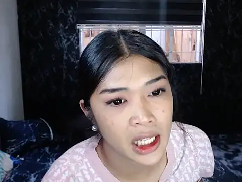 Maria-Moore online show from 14, 4, 2026