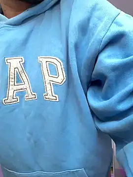 nicolas cox online show from 8, 4, 2026