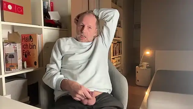 Snapshot of drefman chatting on 14, 2, 2026 drefman online show from 14, 2, 2026