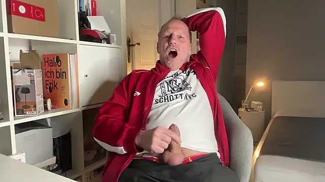 Snapshot of drefman chatting on 16, 2, 2026 drefman online show from 16, 2, 2026