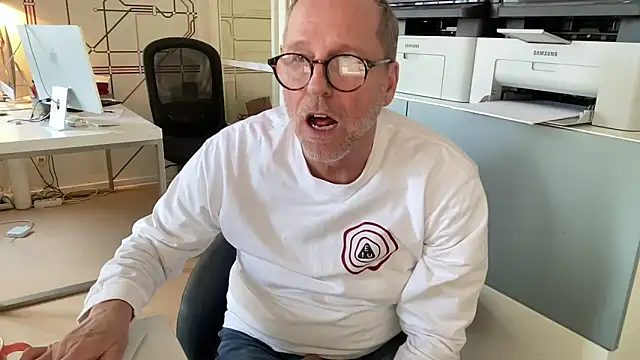 Snapshot of drefman chatting on 26, 2, 2026 drefman online show from 26, 2, 2026