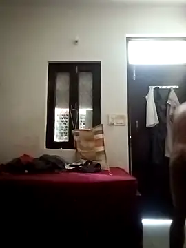 Snapshot of Lent_Medium chatting on 8, 4, 2026 Lent Medium online show from 8, 4, 2026