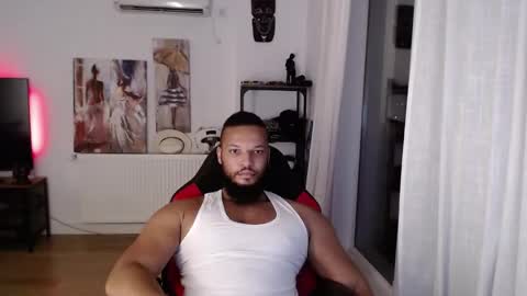 Snapshot of 0_kingsley chatting on 6, 11, 2025 Kingsley online show from 6, 11, 2025