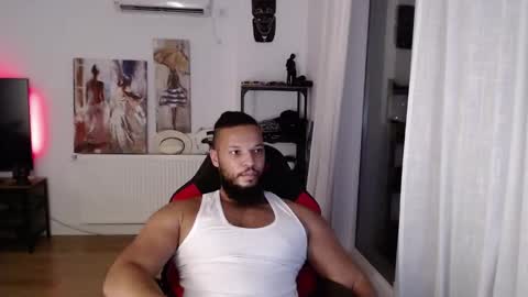 Snapshot of 0_kingsley chatting on 8, 11, 2025 Kingsley online show from 8, 11, 2025