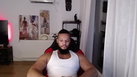 Snapshot of 0_kingsley chatting on 10, 11, 2025 Kingsley online show from 10, 11, 2025