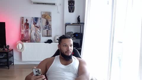 Snapshot of 0_kingsley chatting on 2, 12, 2025 Kingsley online show from 2, 12, 2025