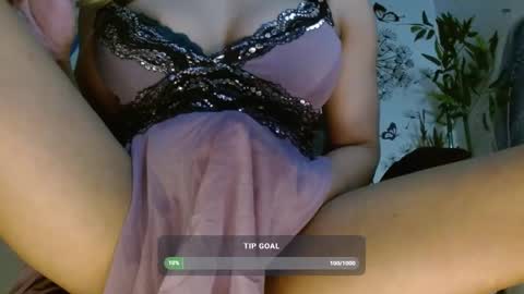 Jennifer Atkinson online show from 3, 3, 2025
