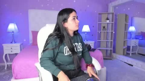 Snapshot of 15_scarlette chatting on 5, 11, 2025 Scarlette online show from 5, 11, 2025