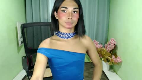 Snapshot of 18_nicole chatting on 18, 1, 2025 barbie online show from 18, 1, 2025