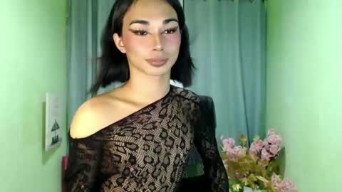 Snapshot of 18_nicole chatting on 27, 1, 2025 barbie online show from 27, 1, 2025