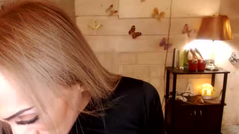 Snapshot of 1bigsurprise4you chatting on 7, 3, 2026 angel online show from 7, 3, 2026