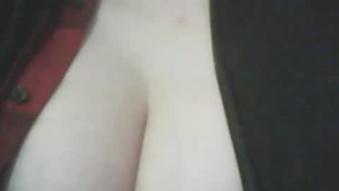 Deluxepussy online show from 2, 1, 2025