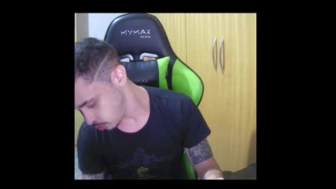 Snapshot of 1good_vibes1 chatting on 15, 10, 2025 1good_vibes1 online show from 15, 10, 2025