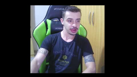 Snapshot of 1good_vibes1 chatting on 19, 10, 2025 1good_vibes1 online show from 19, 10, 2025