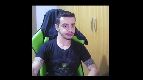 Snapshot of 1good_vibes1 chatting on 2, 11, 2025 1good_vibes1 online show from 2, 11, 2025