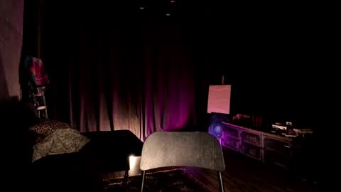 Lily 3 online show from 30, 1, 2025