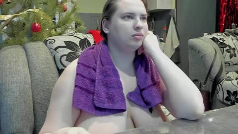 1LINDSEY1 online show from 9, 1, 2025