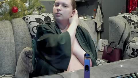 1LINDSEY1 online show from 9, 1, 2025