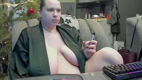 1LINDSEY1 online show from 10, 1, 2025