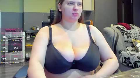 1LINDSEY1 online show from 12, 10, 2025