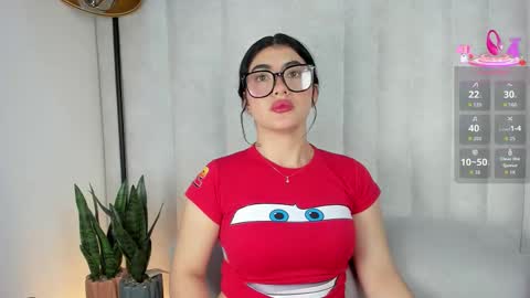 Snapshot of 1m_emily chatting on 17, 12, 2025 . online show from 17, 12, 2025