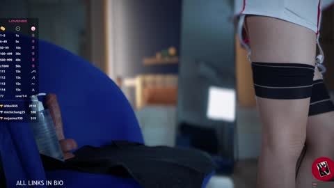 Snapshot of 1mari_01 chatting on 2, 2, 2025 Marie online show from 2, 2, 2025