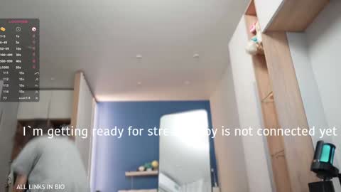 Snapshot of 1mari_01 chatting on 2, 2, 2025 Marie online show from 2, 2, 2025