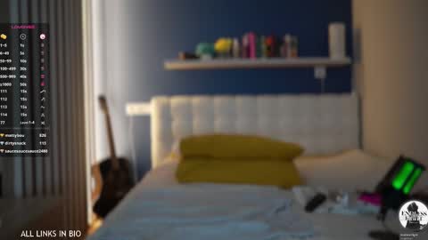 Snapshot of 1mari_01 chatting on 14, 2, 2025 Marie online show from 14, 2, 2025