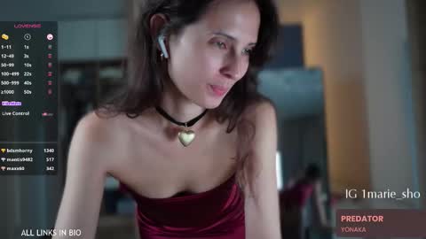 Snapshot of 1mari_01 chatting on 17, 9, 2025 Marie online show from 17, 9, 2025