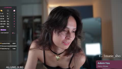 Snapshot of 1mari_01 chatting on 24, 9, 2025 Marie online show from 24, 9, 2025