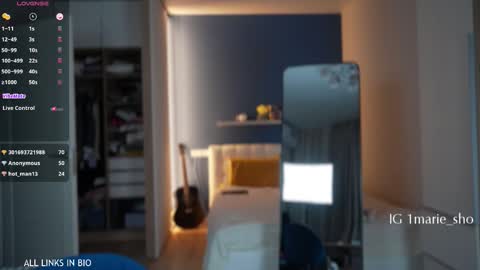 Snapshot of 1mari_01 chatting on 5, 10, 2025 Marie online show from 5, 10, 2025