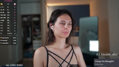 Snapshot of 1mari_01 chatting on 9, 10, 2025 Marie online show from 9, 10, 2025