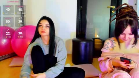 Snapshot of 1munique chatting on 1, 3, 2026 Moona online show from 1, 3, 2026