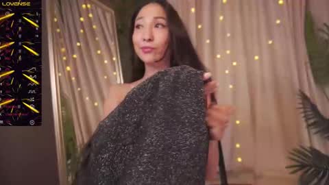 Snapshot of 1reisatumi chatting on 4, 11, 2025 Rei online show from 4, 11, 2025