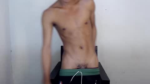 Snapshot of 1sweetloverxx chatting on 23, 10, 2025 1sweetloverxx online show from 23, 10, 2025