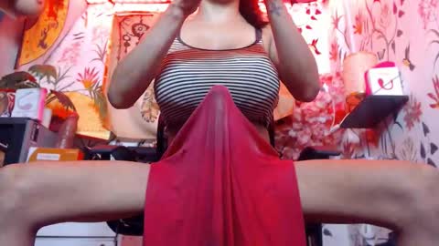 Snapshot of 21cmmusclecockts chatting on 22, 10, 2025 mharjorie online show from 22, 10, 2025