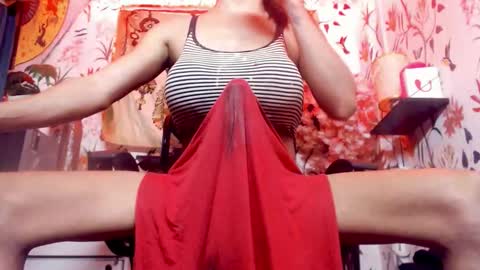 Snapshot of 21cmmusclecockts chatting on 26, 11, 2025 mharjorie online show from 26, 11, 2025