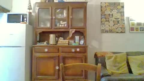 22esserre online show from 21, 11, 2025